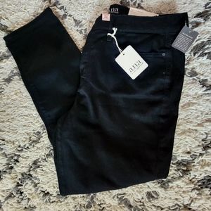 NWT Black Pants High Rise Ankle Skinny